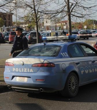 Una pattuglia in servizio nella zona dell’ospedale