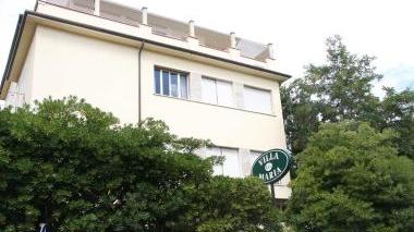 <b>SVINCOLI.</b> Via libera ai progetti per la trasformazione in appartamenti della casa di cura Villa Maria di via Roma (a destra) e dell’hotel Marilù sulla Fossa Abate