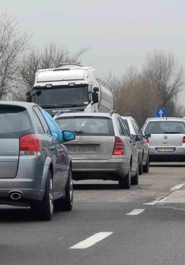 Una coda in superstrada 