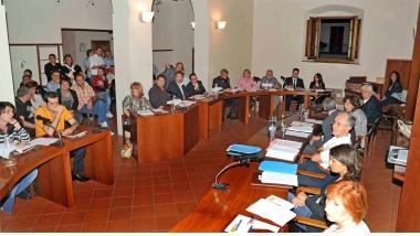 Una seduta del consiglio comunale alla Badia