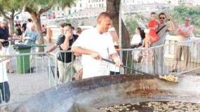 Il padellone simbolo della Sagra del pesce