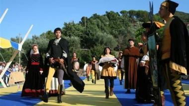 <b>POLEMICA ALLA FESTA.</b> Le contrade non partecipano alle Carriere 