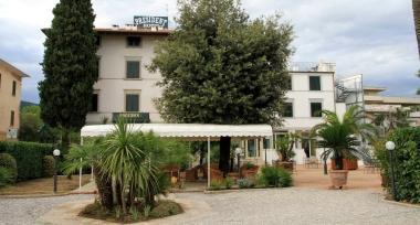 Lhotel e i titolari Giovanni e Antonio Lasalvia 