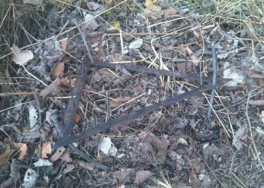 Solidarietà al ragazzino ferito dalla trappola lasciata sul terreno