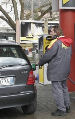 Una pompa di benzina 