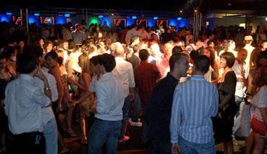 Musica troppo alta, blitz nei locali
