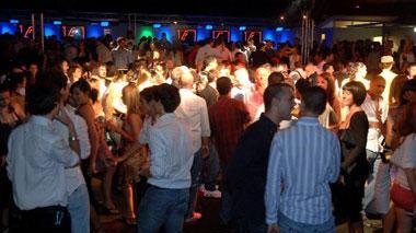 Musica troppo alta, blitz nei locali