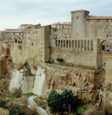 <b>PITIGLIANO.</b> Scorcio del borgo 