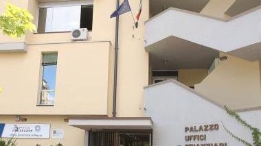 La sede dell’Agenzia delle entrate di Pescia