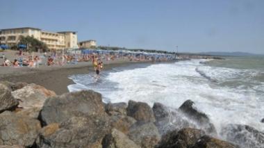 Turista si tuffa in mare e lo ritrovano morto
