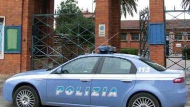 Un’auto della polizia