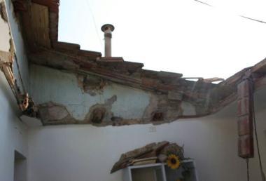 Crolla il tetto, tragedia sfiorata