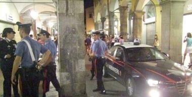 Carabinieri impegnati in controlli nel centro storico 