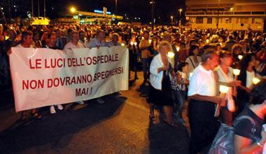 In tremila in corteo per l'ospedale