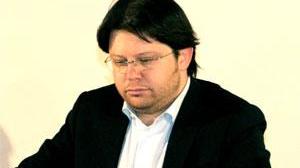 E l'opposizione attacca il sindaco su cda e debiti