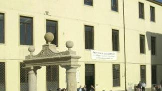 <b>STUDENTI. </b>Di fronte alla università