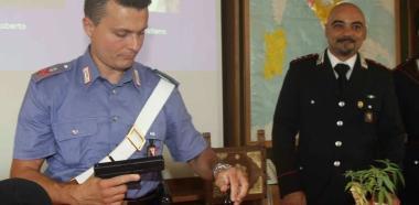 La pistola sequestrata dai carabinieri ai due arrestati 