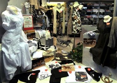 La vetrina di Giorgia Boutique in corso Matteotti   