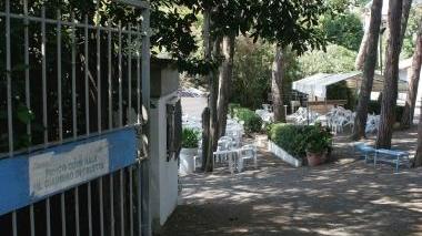 L’ingresso del parco comunale di Caletta