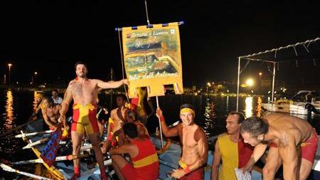 Folla in Darsena per il Palio dell'Antenna: Pontino vince a sorpresa
