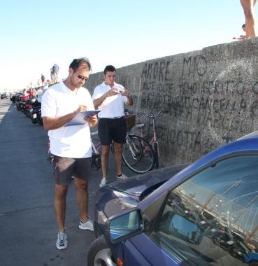La Capitaneria multa le auto 