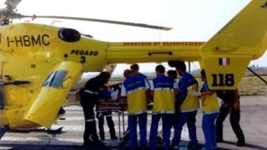 L’elisoccorso del 118 ha trasportato il giovane in coma a Cisanello