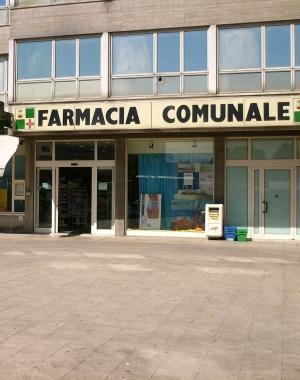 La farmacia apre alle 8