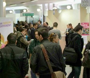 <b>GIOVANI </b>in cerca di lavoro a una Borsa specifica La Regione ora aiuta gli under 35 