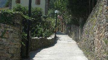 La strada in “cura” ai residenti