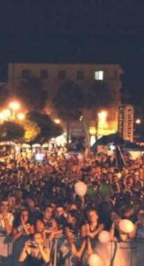 Il pubblico del Festival music di Vada
