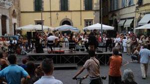 Tre giorni di antiquariato e musica