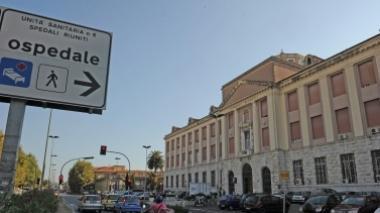 Grave ragazza di 25 anni colpita da meningite