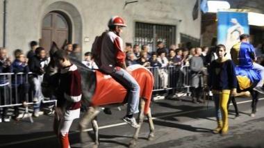 <b>ALL’INDIETRO </b>Somari a retromarcia per protesta