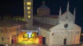 <b>NOTTI MAGICHE </b>a Massa Marittima con Lirica in piazza