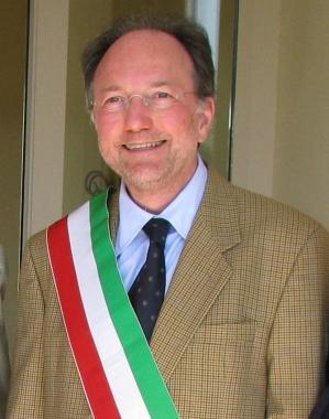Il sindaco Mariani