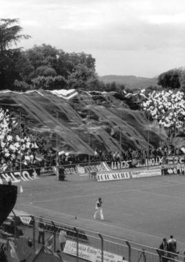 La curva ovest  