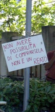 Il cartello appeso subito dopo uno sfratto: le case vuote in citt&agrave; sono pi&ugrave; di 4mila, Comune e Casalp lanciano lappello ai privati per aderire alliniziativa 