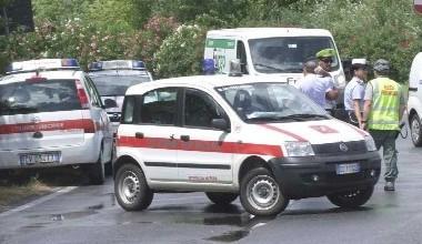 Ubriaca in bici urta un'auto: denunciata