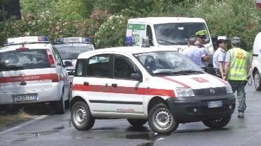Ubriaca in bici urta un'auto: denunciata