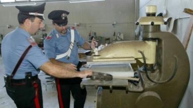 Paga misera a clandestini, due imprenditori denunciati