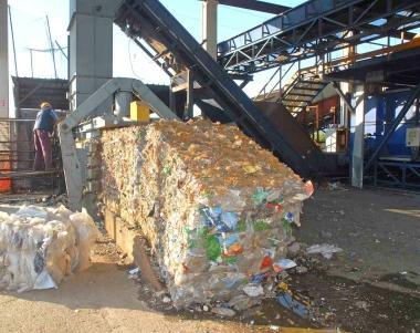 Uno scorcio della Lg Plast di Agliana