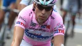 <b>CAMPIONI IN SELLA.</b> A destra Ivan Basso in azione all’ultimo Tour de France A sinistra Giovanni Visconti