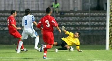 A sinistra Cori realizza il gol del primo vantaggio 