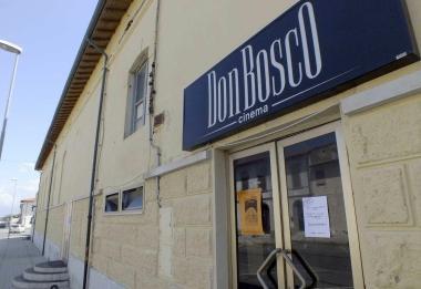 Verter Tursi e, sopra, il cinema 