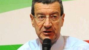 Il senatore Vannino Chiti e l’amministratore delegato di Trenitalia Mauro Moretti: contrari alla vendita