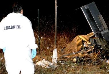 Ancora un momento del sopralluogo di carabinieri e vigili del fuoco 