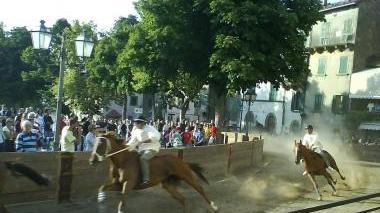 <b>PALIO.</b> Un’immagine dell’evento dello scorso anno a Castel del Piano