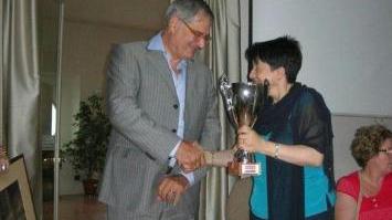 L’assessore Ciccone premia il vincitore Stefanini