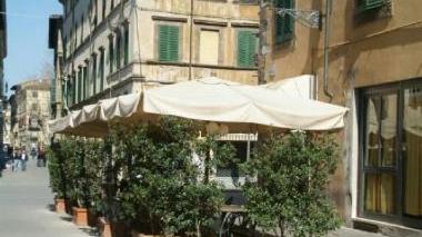 Un gazebo nella zona di via Veneto