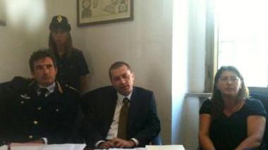 <b>POLIZIA. </b>Francesco Zerilli (Anticrimine), Bruno Mezzatesta (Firenze) e Patrizia Gentile (Minori) ieri alla conferenza stampa